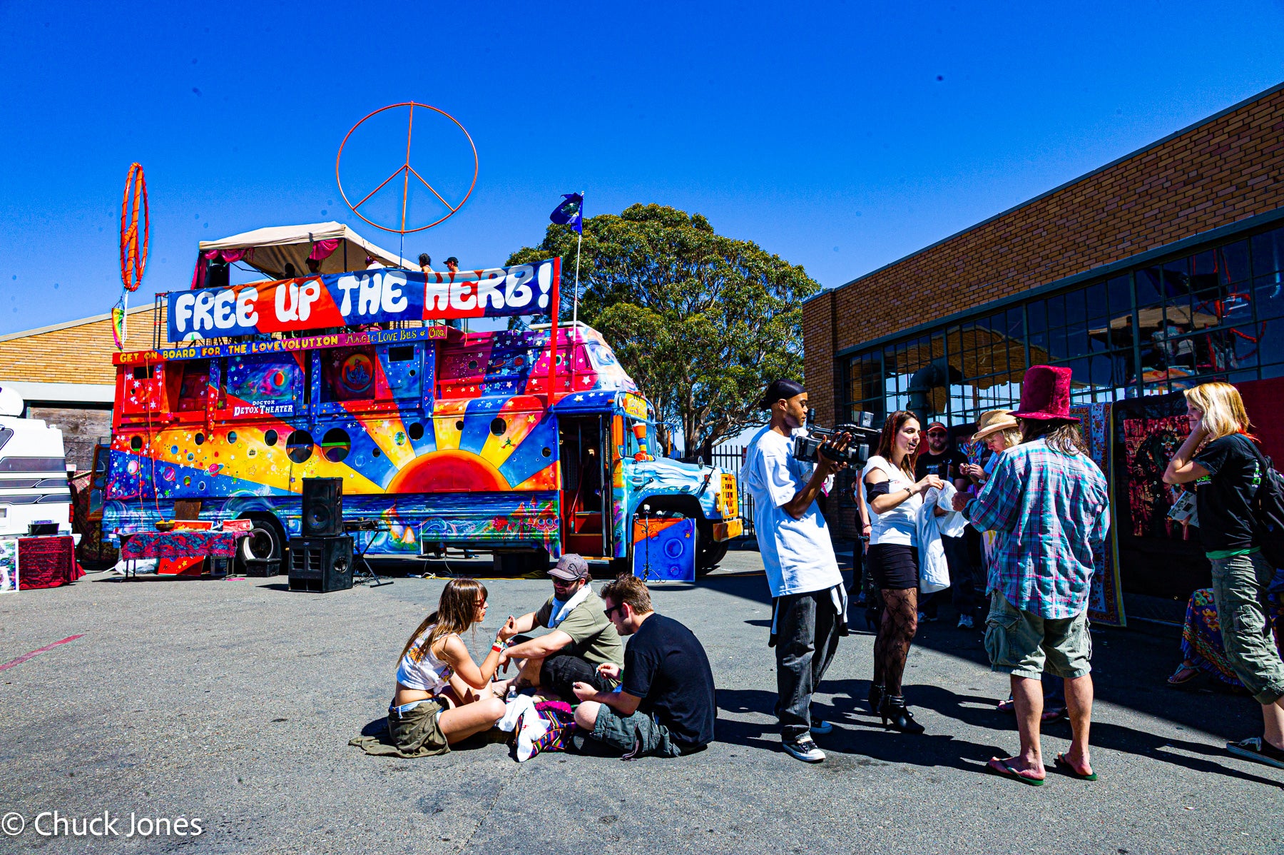 Magic Love Bus #24